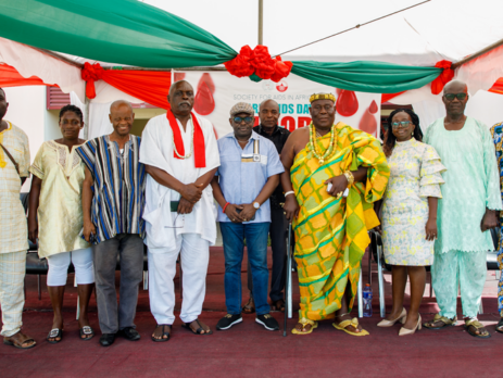 Fourth from right Asere Tsono Mantsɜ, Nii Quao Donkor II, Mr. Luc Armand Bodea, ICASA Director/SAA Coordinator, Dr. Dilys John-Teye, representing the Ghana Blood Service Head Office, Mr. Stanley S. Sackey, representing Nii Ashaley Asuku II, Nii Laryea Cofie, Korle Bu Sempe Akwashongtsɜ and Nii Adotey Kanfra Gbegbeyishitsɜ.