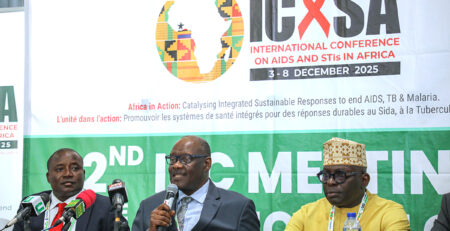 From left to right : (Director-General of the Ghana AIDS Commission, Dr Kharmacelle Prosper Akanbong, Dr David Pagwesese Parirenyatwa, President of the Society for AIDS in Africa,Mr Luc Armand Bodea, Director of ICASA and Coordinator of the SAA